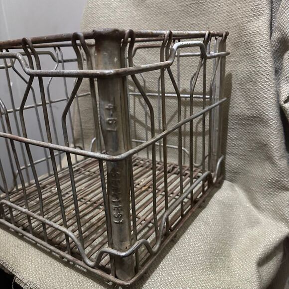 Sealtest Vintage Steel & Wire Galvanized Metal MILK CRATE Carrier 13"x13"x11" - Picture 8 of 12